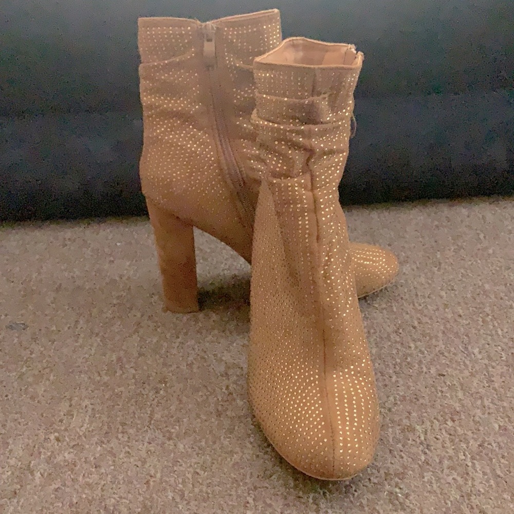 Studded tan heel
